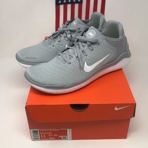 Nike Womens Free RN 2018 Wolf Grey White NEW.